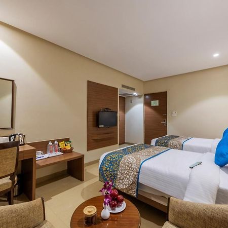 The Caliph Hotel, Mumbai Near Powai Lake Екстер'єр фото