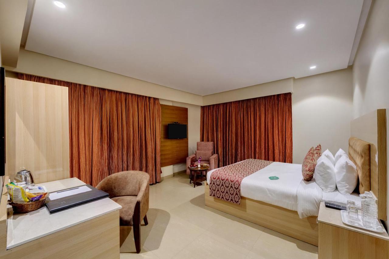 The Caliph Hotel, Mumbai Near Powai Lake Екстер'єр фото
