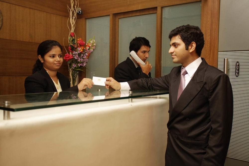 The Caliph Hotel, Mumbai Near Powai Lake Екстер'єр фото