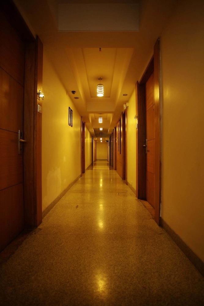 The Caliph Hotel, Mumbai Near Powai Lake Екстер'єр фото