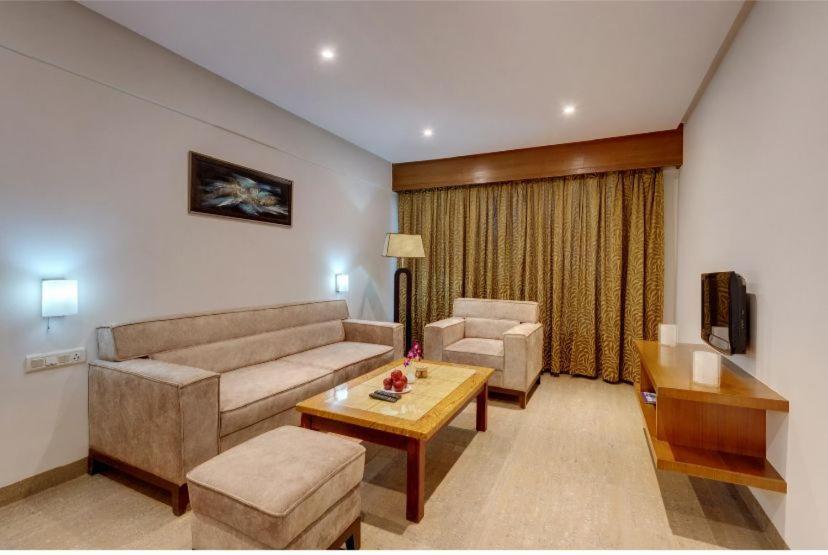 The Caliph Hotel, Mumbai Near Powai Lake Екстер'єр фото