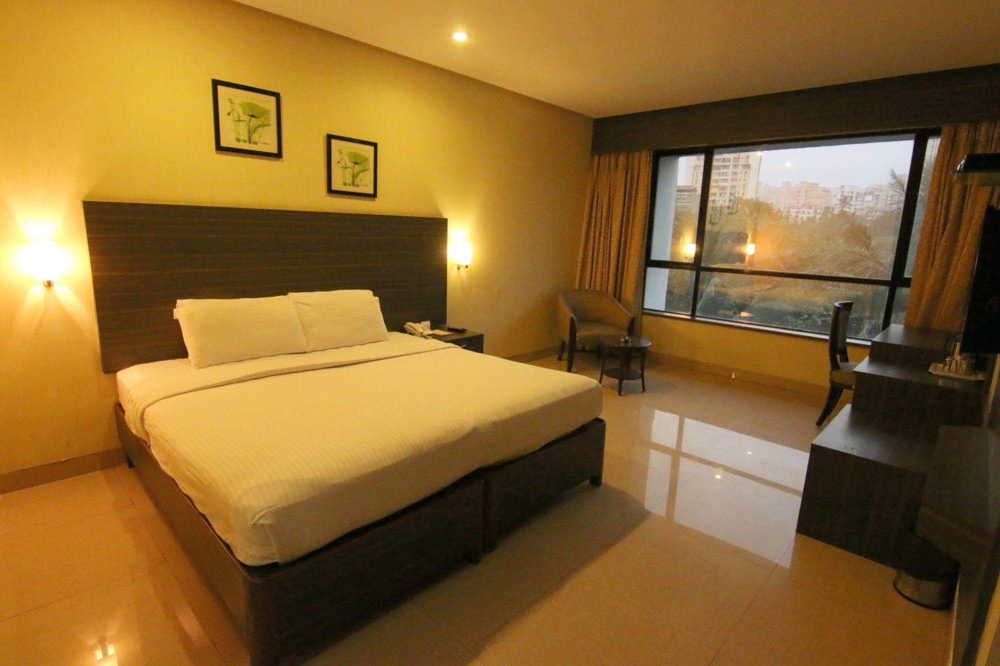 The Caliph Hotel, Mumbai Near Powai Lake Екстер'єр фото